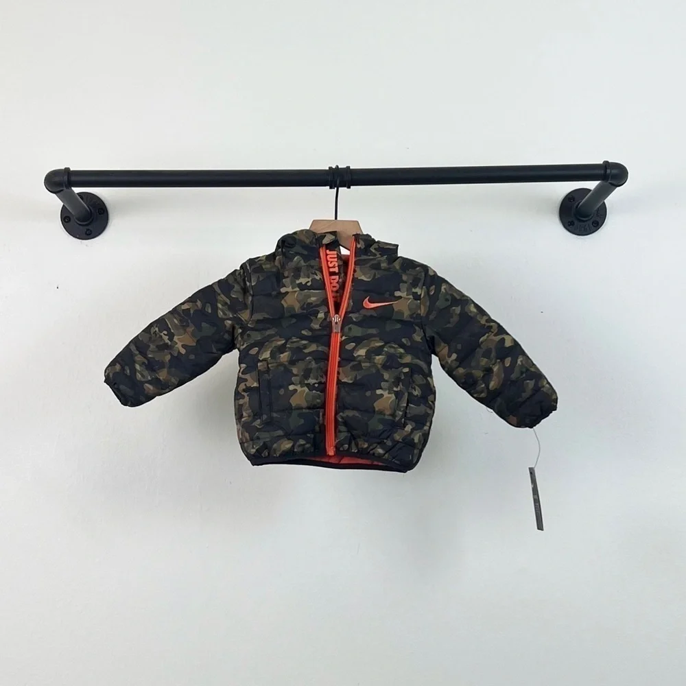 NWT Nike Toddler Puffer Jacket in Camo Print